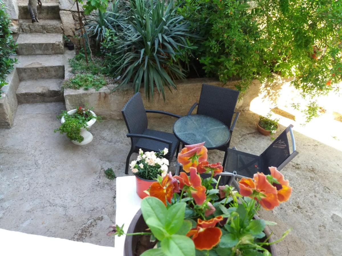 Apartman Sunce Raslina Kültér fotó